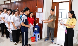 Hôm nay, gần 3 nghìn thi sinh dự thi vào lớp 10 chuyên tỉnh Bắc Ninh